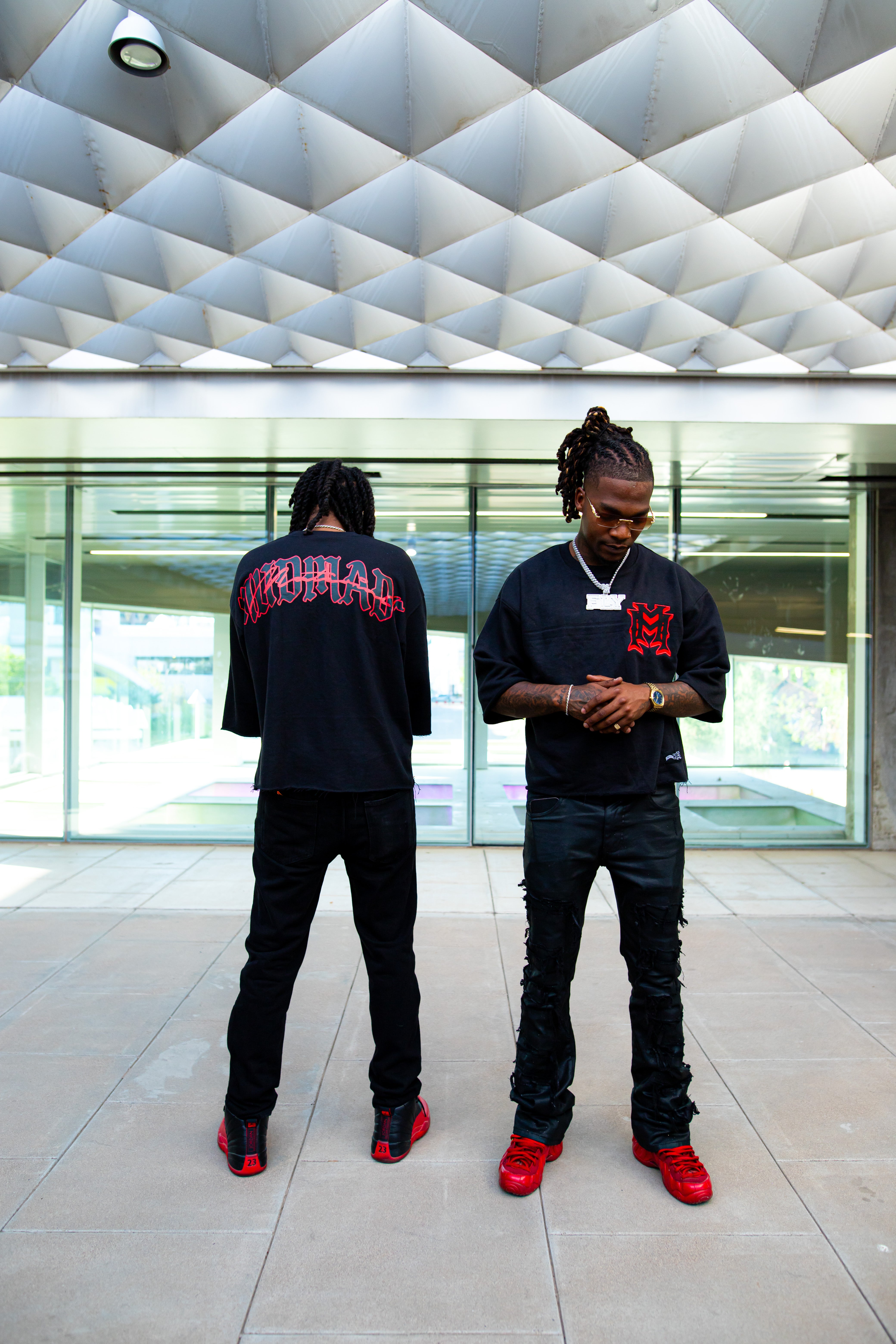 Black/red color embroidered drop shoulder tee