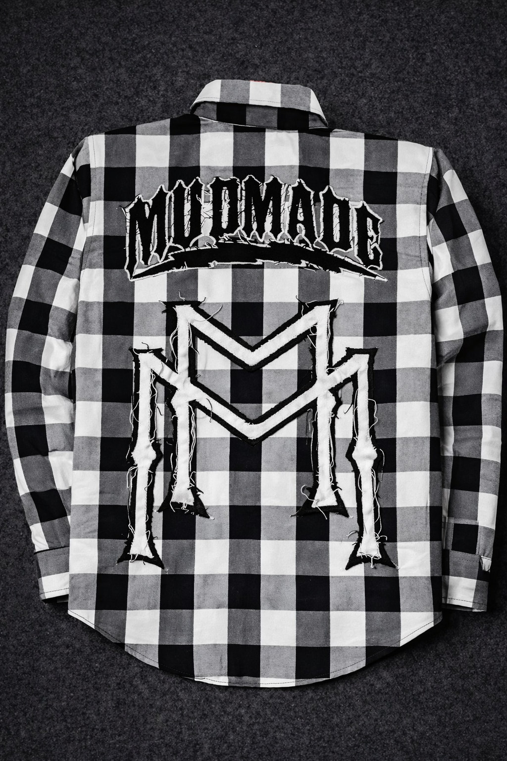 Distressed Double M Flannel Black/White